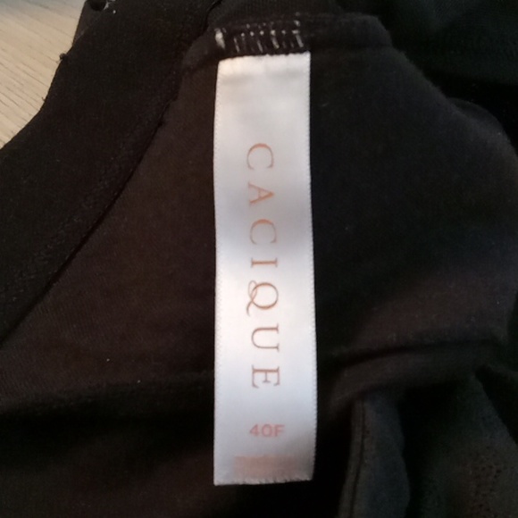 Like New: Cacique 40F Cotton Lightly Lined No Wire Bra - Picture 2 of 7